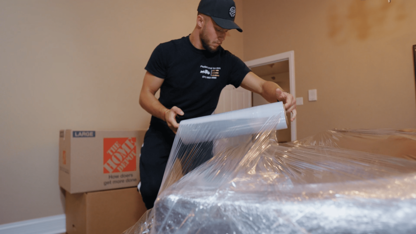Vroom Vroom Movers - moving company. Moving services for local, long-distance, and commercial relocations. Stress-free, efficient, and secure.